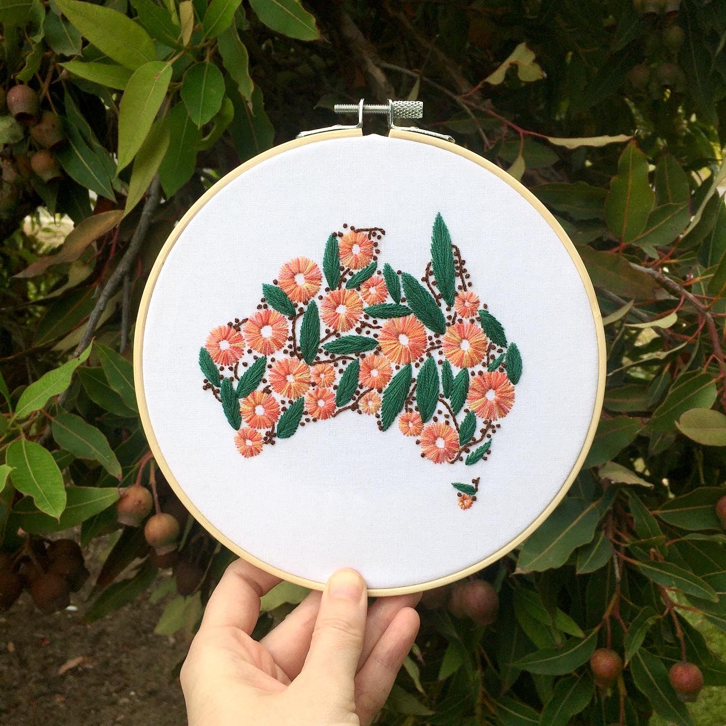 Blossoming Australia Modern Embroidery Kit - Craft Make Do