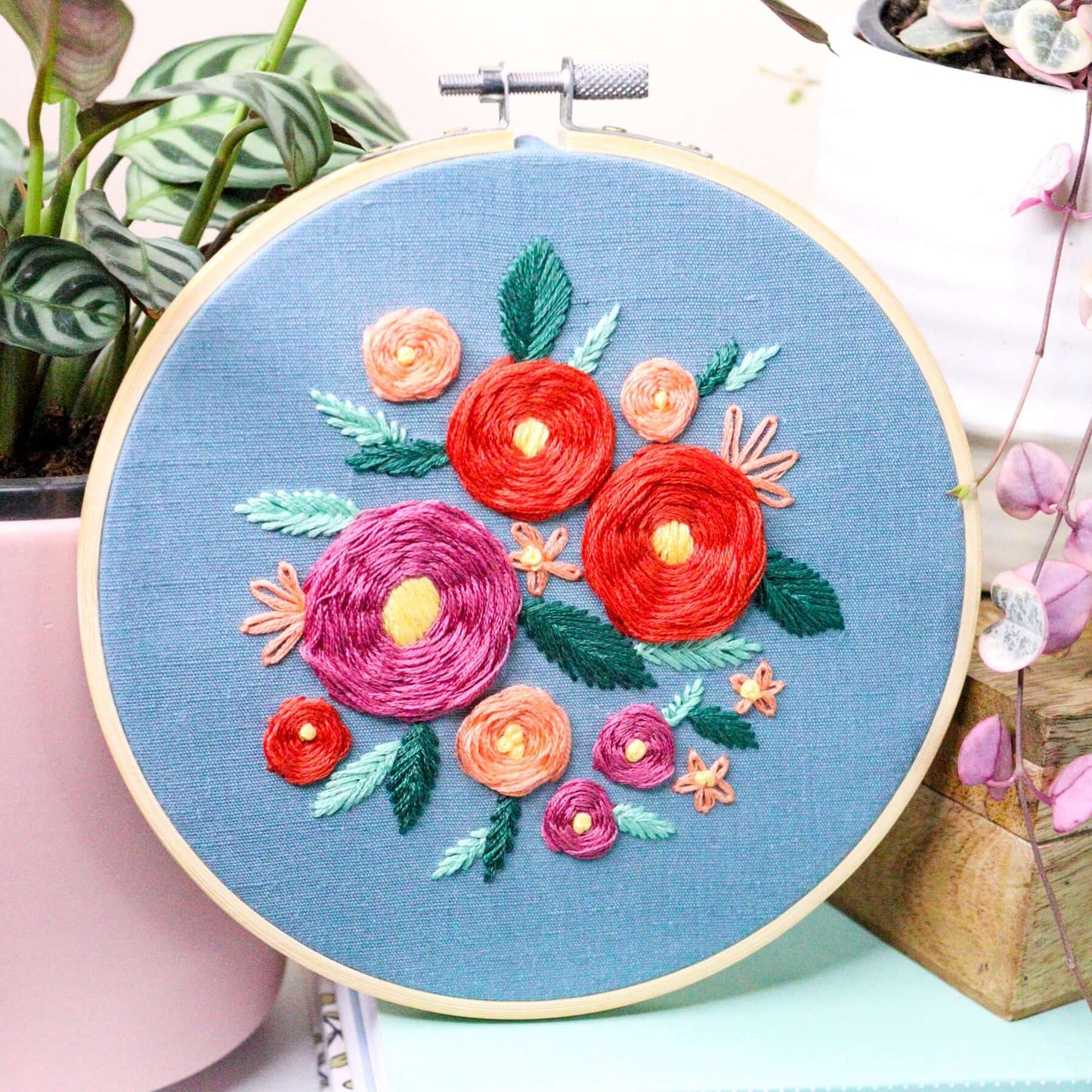 Rose Garden Modern Embroidery Kit - Craft Make Do